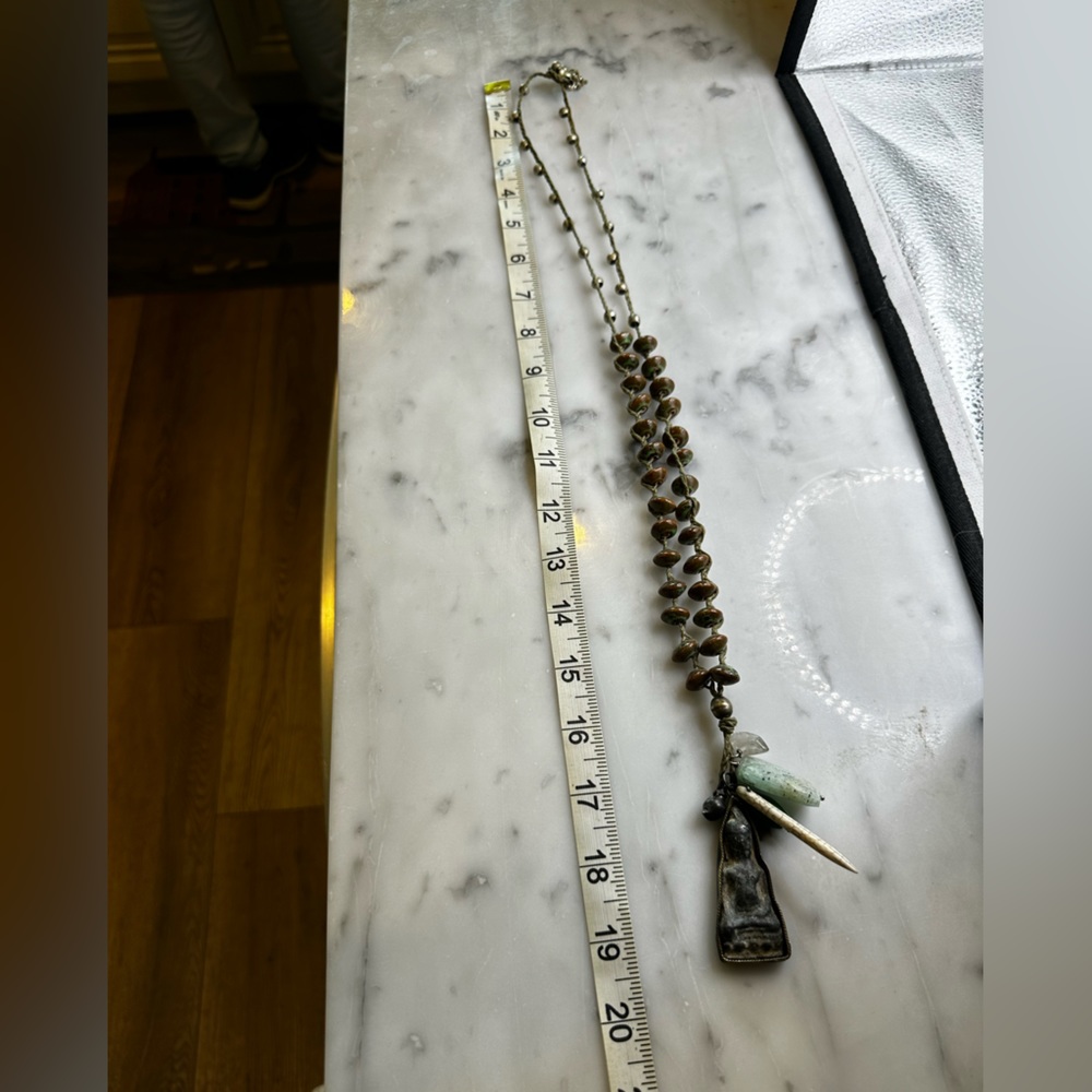 Los Jonas handmade necklace